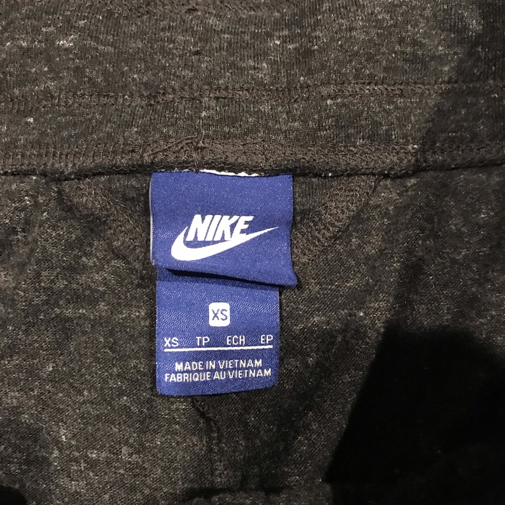 Nike joggers - Picture 3 of 3